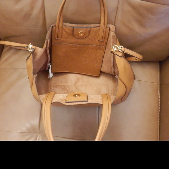 Banana Republic Pebbled Italian Leather Bag - Picture 6 of 8